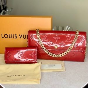 Auth LV Sarah Vernis WOC & Key Case
